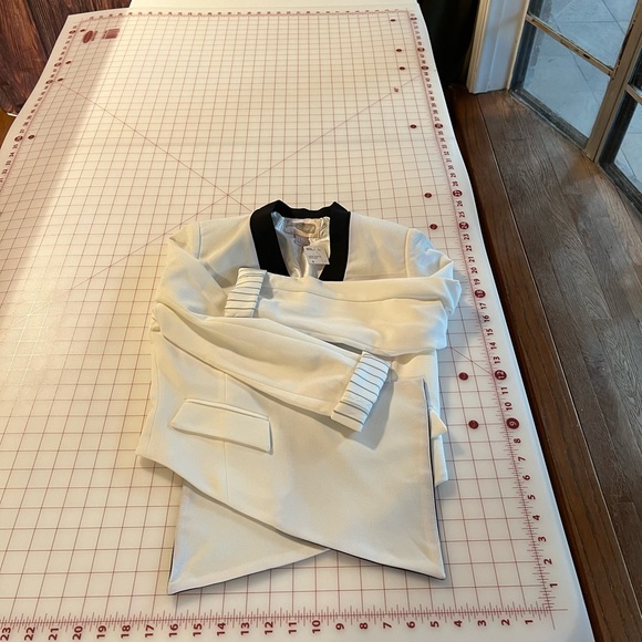 Forever 21 NWT sz small black cream / white contemporary suit jacket boho - Picture 6 of 15